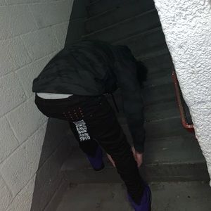 Meet your Posher, Zay